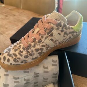 Coolway Goal Sneakers in Light Leo